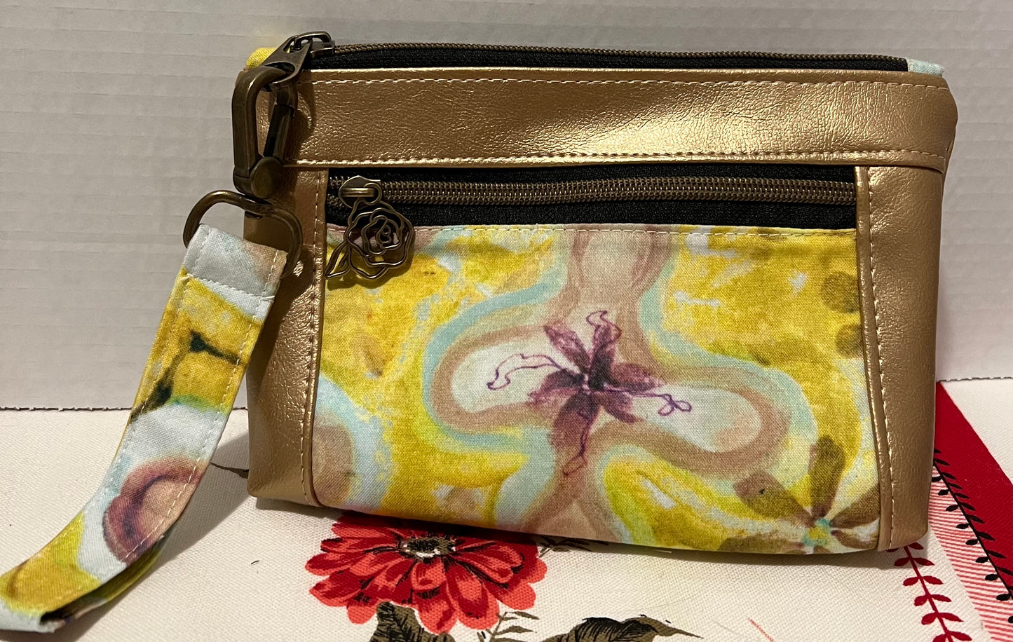 Devon Zipper Bag Yellow floral