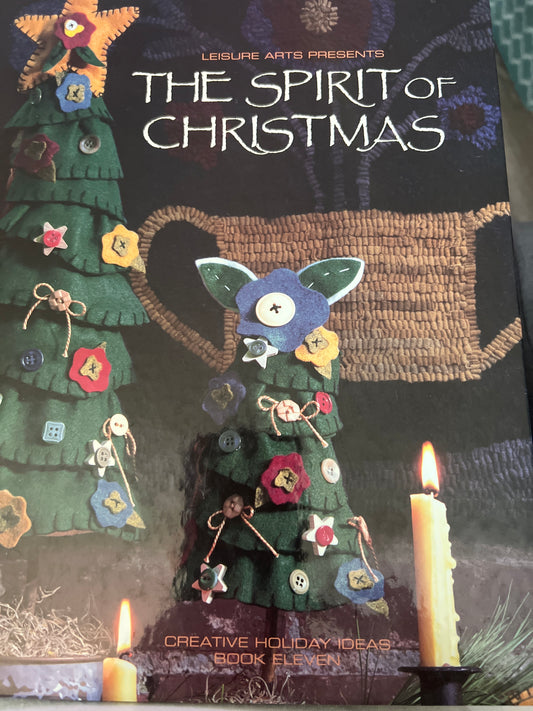Leisure Arts The Spirit of Christmas Book