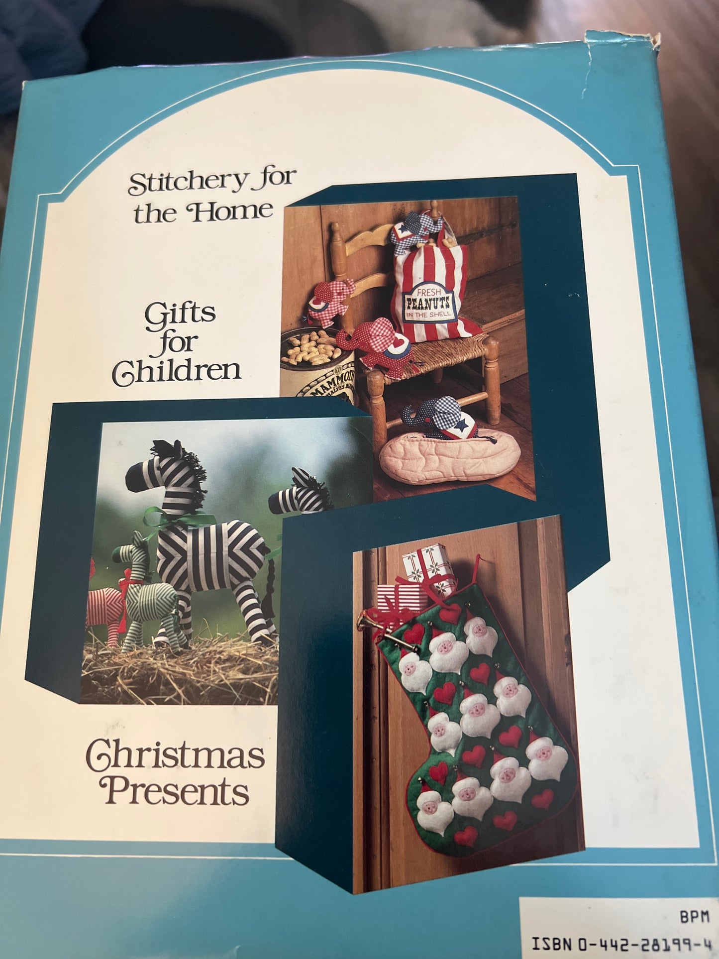 Scrap Saver’s Gift Stitchery Book by Sandra Lounsbury Foose